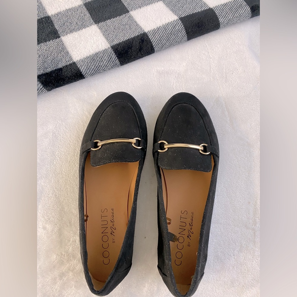 Black flats